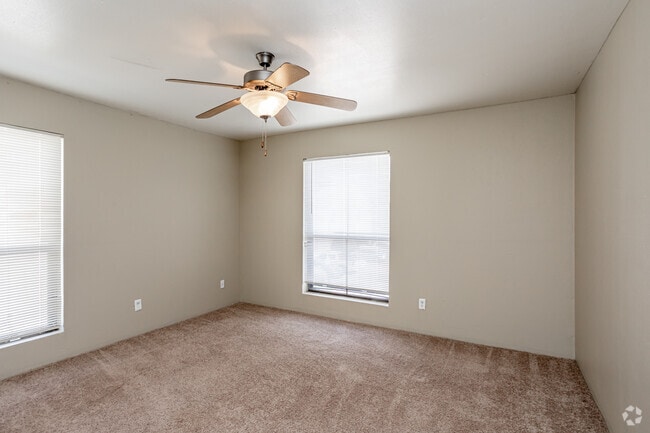 1BR, 1BA - 645 SF - Summit Midtown