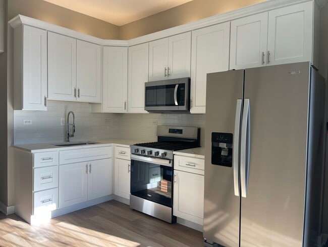 Foto del edificio - 2733 W Crystal St