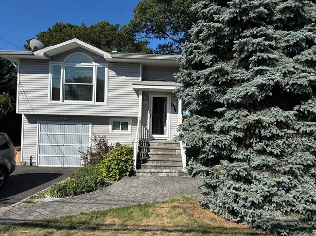 Building Photo - 2794 Ocean Ave