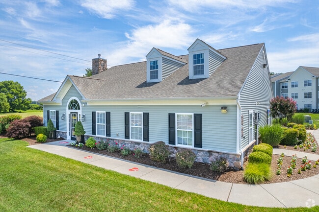 Oficina de arrendamiento - The Pointe of Stoneybrook