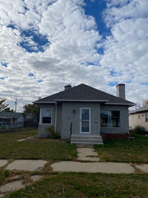 Primary Photo - 203 4th St SE