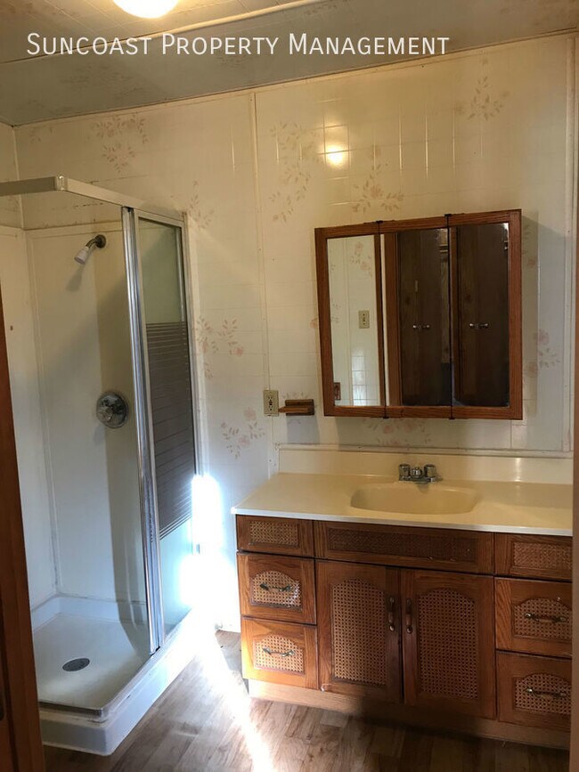 Spacious 2BR/2BA Home in Jacksonville! - 4