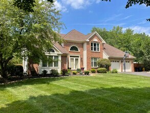 Building Photo - 1 Lenape Ln