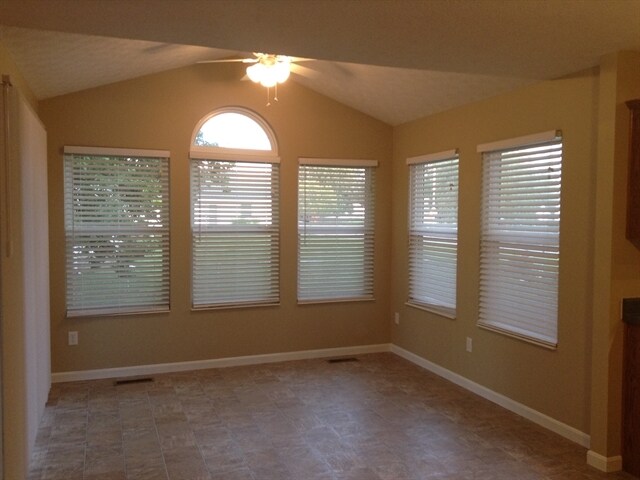 Foto del edificio - 1255 Arkansas Dr