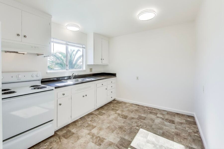 Foto principal - Spacious 2 Bed 1 Bath in San Leandro!