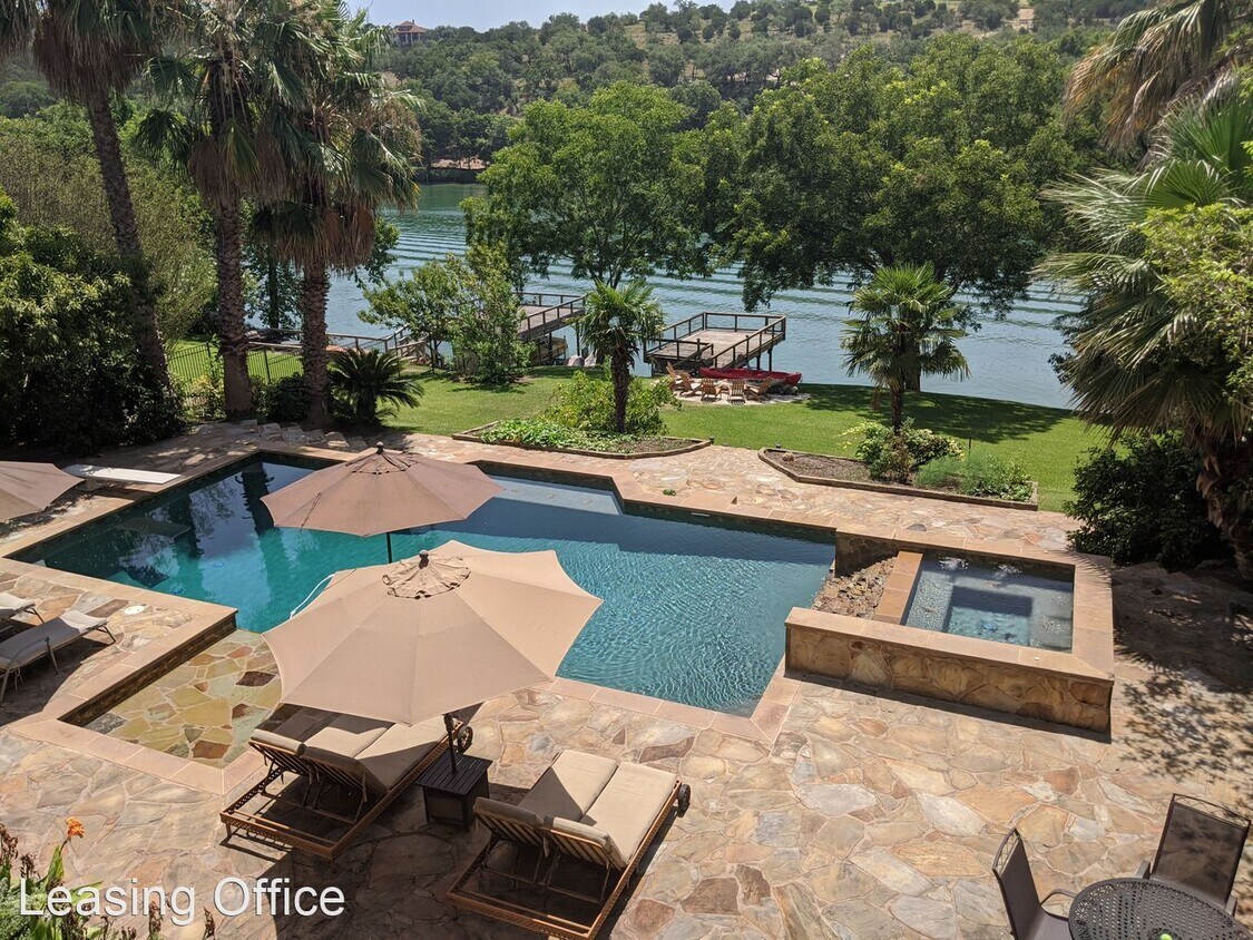 Primary Photo - 5 br, 6 bath House - 711 River Rd.