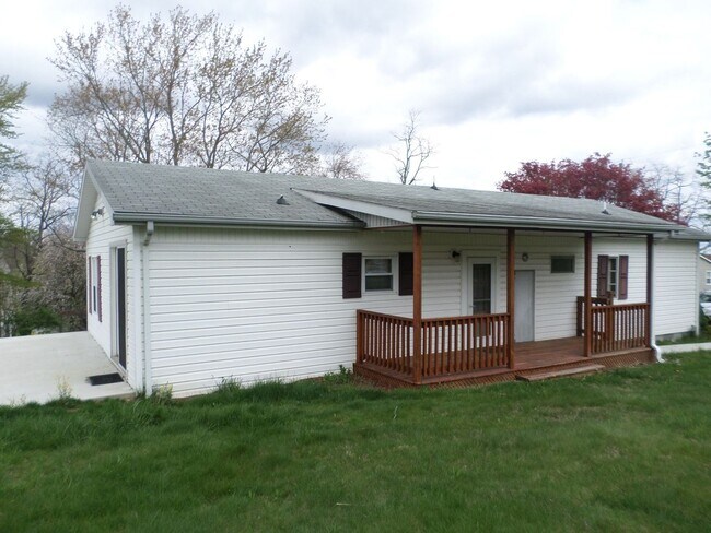 Foto del edificio - 3 Bedroom 1.5 Bath House