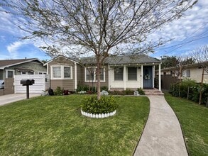 Building Photo - 137 S Parker St