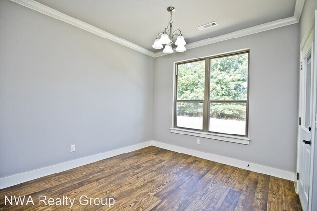 Building Photo - 3 br, 2 bath House - 302 Alder Street