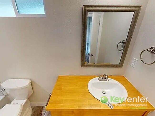 Foto del edificio - 7151-7153 Fauntleroy Wy SW