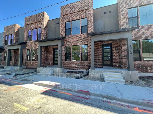 Foto del edificio - 4634 Locust Ln E