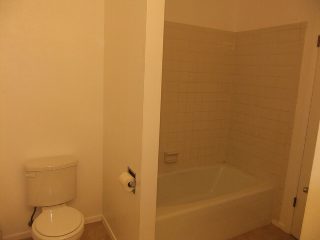 Bath Room - 592 Galena St