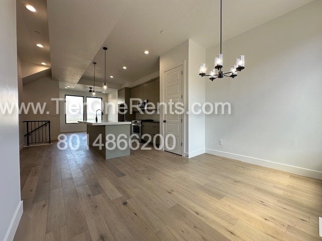 Building Photo - This property offers a NO DEPOSIT option a...