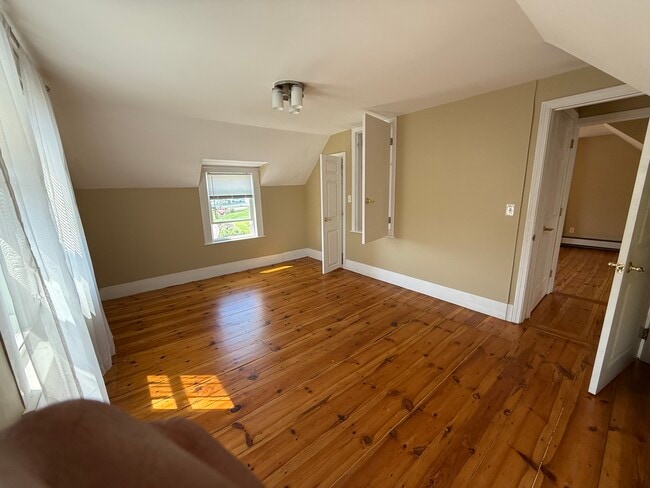 Photo - 3 Pond St Apartments