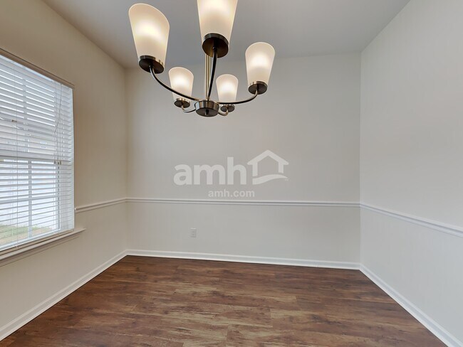 Foto del edificio - 5734 Misty Meadows Ct