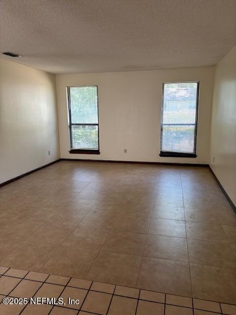 Foto del edificio - 13 Oaks Dr