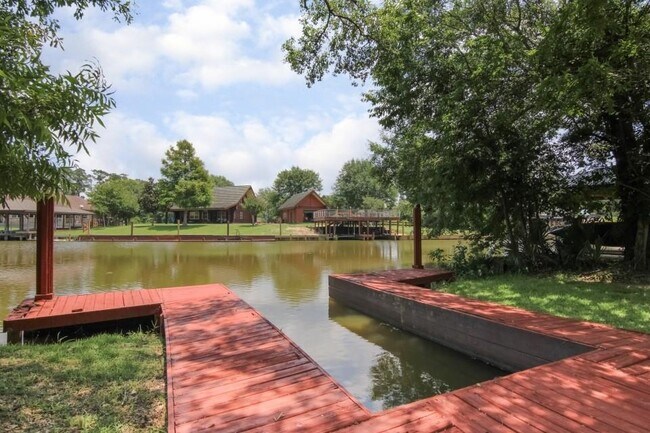 Foto del edificio - 42 Hunters Creek Dr