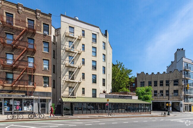 Building Photo - 47-49 7th Ave