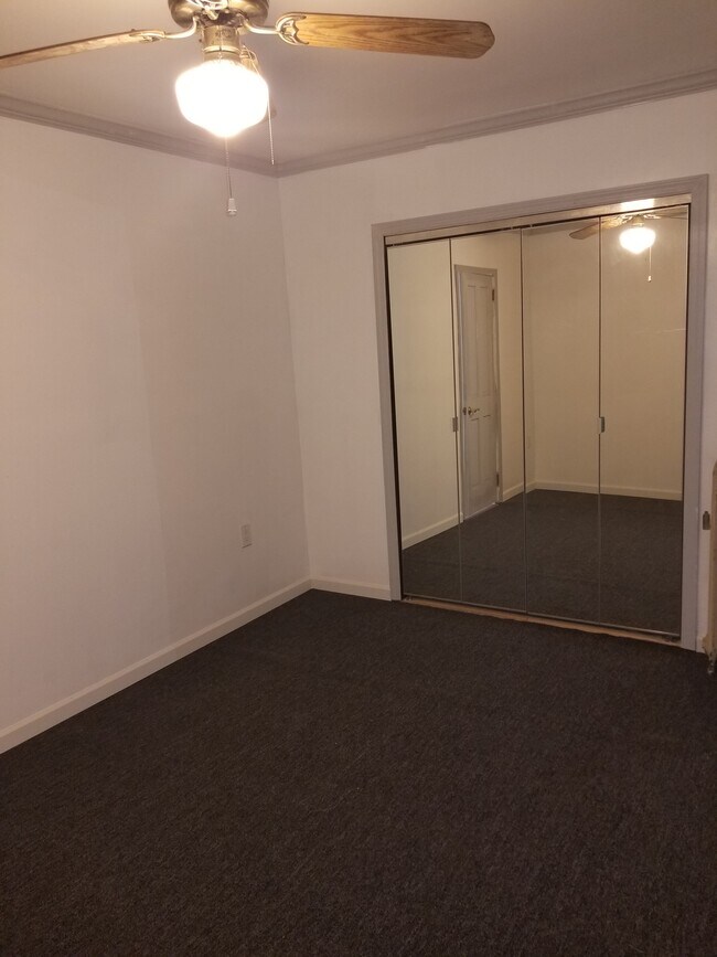 Foto del edificio - 9417 96th St