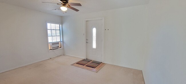 Foto del edificio - HOME LOCATED NEAR COLLEGE