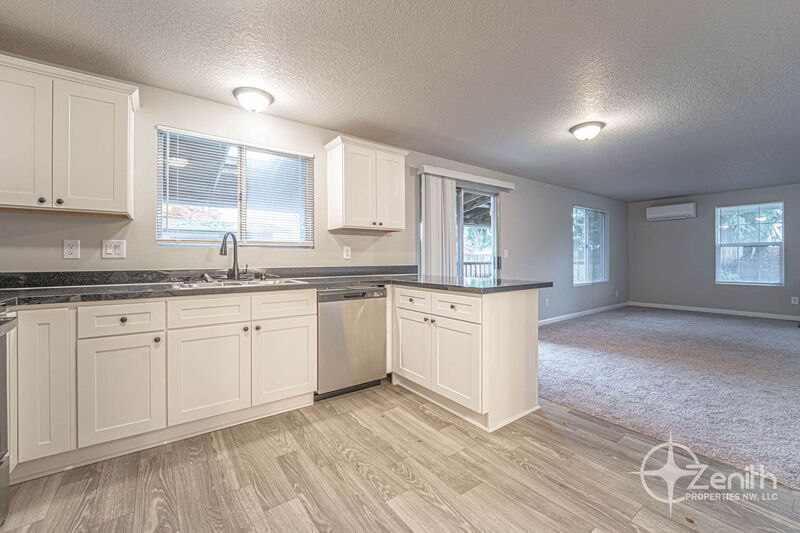 Photo - 4711 NE 155th Ave.