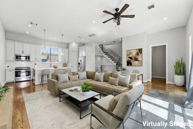 Foto del edificio - 816 W 22nd St