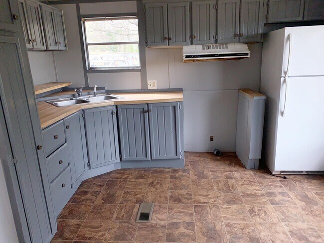 Foto del edificio - 1076 Enoch Ln