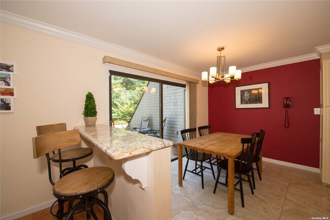 Building Photo - 184 Captains Way