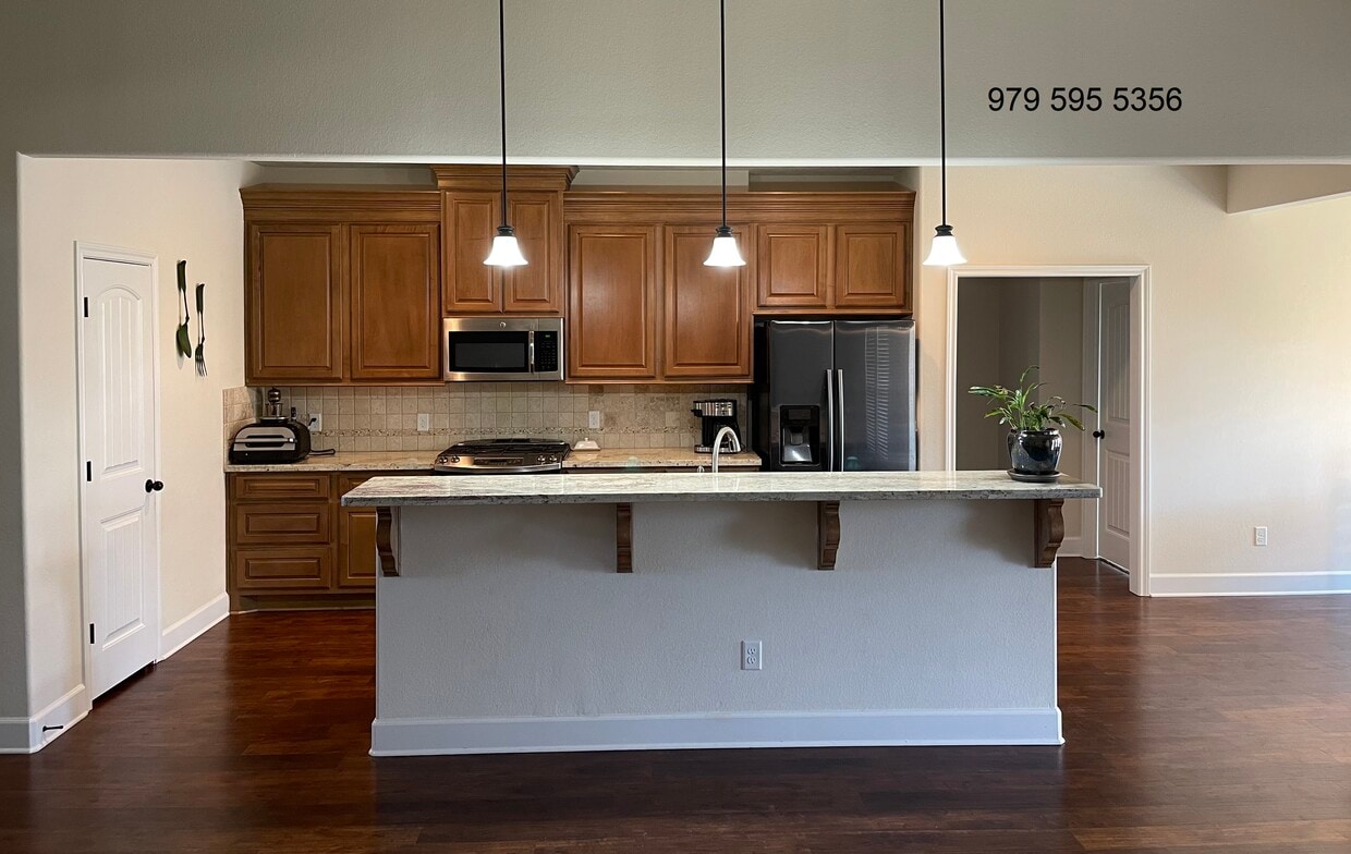Photo - 1204 Robinsville Ct (College Station, TX)