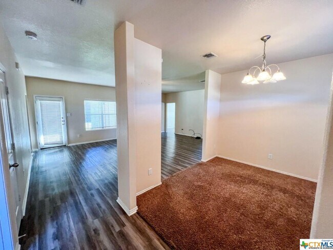 Foto del edificio - 1035 Hamilton Ln