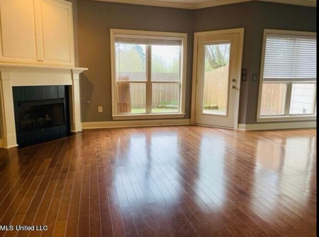 Foto del edificio - Rare opportunity to rent in Braeburn Court