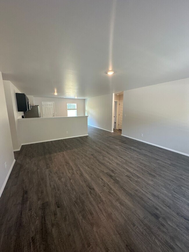 Foto del edificio - Now Pre-Leasing: Modern 3-Bedroom, 2-Bath Home in Broken Arrow — Available July 14th