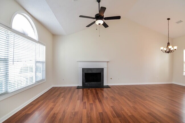 Building Photo - 2770 Lake Park Ridge W