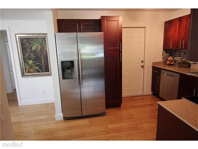 Foto del edificio - 3 br, 2 bath House - 2883 13th Ave N UNIT