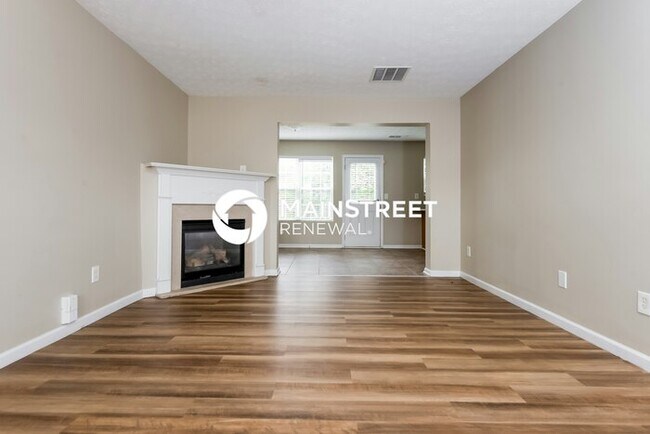 Foto del edificio - 3 Bedroom Pet-Friendly Home in McDonough, GA with Main Street Renewal