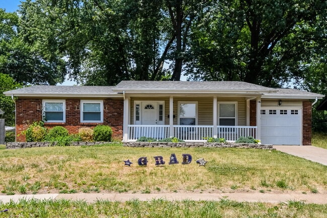 Building Photo - 1539 Brenthaven Ln