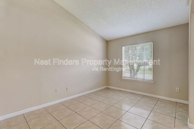Building Photo - 9703 Cedar Ridge Dr W