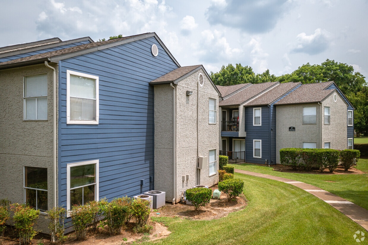 Bellevue at Pecan Grove Apartments 2400 Old South Dr Richmond, TX