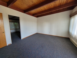 Building Photo - 1320 Linda Ln