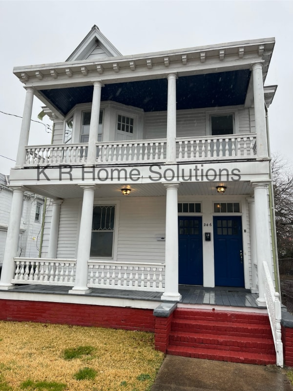 Building Photo - 246 Hatton St