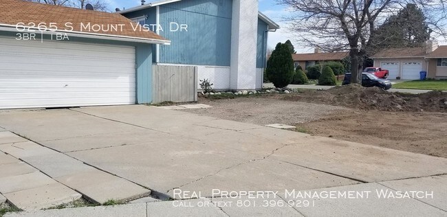 Building Photo - Individual Rooms for Rent!