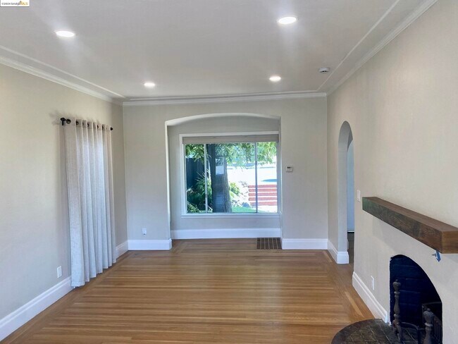 Foto del edificio - 4209 Balfour Ave