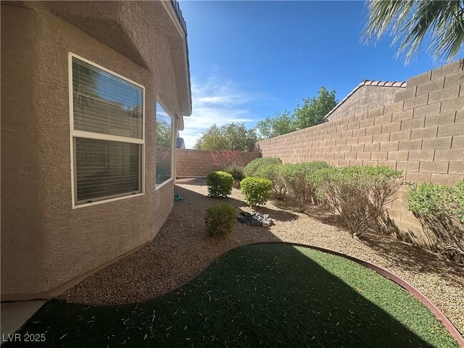 Building Photo - 2676 Dirleton Pl