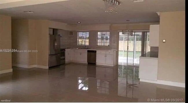 Building Photo - 3 br, 2 bath House - 21100 NE 24th Ct # 1