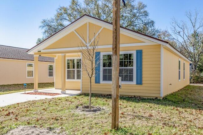 Building Photo - 7956 Siskin Ave