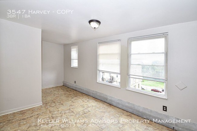 Building Photo - Updated 3BR, all utilities paid!