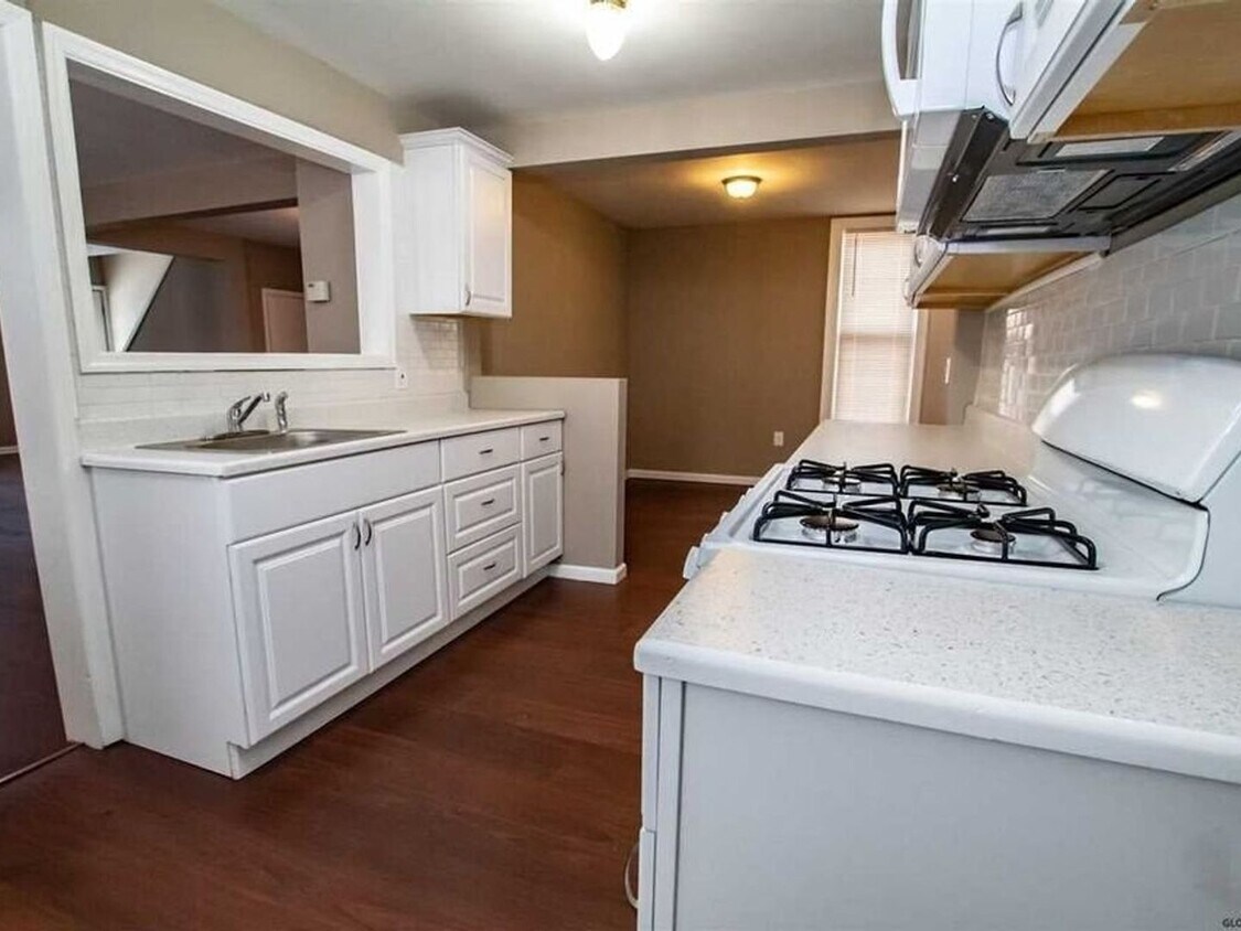 Primary Photo - 3 Bedroom Single Family Home in Gloversville
