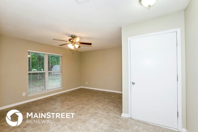 Building Photo - 6022 Woodthrush Dr