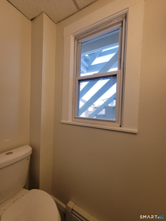 Foto del edificio - 21 Lewiston Ave