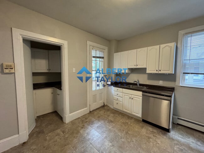 Foto del edificio - 61 Dana St